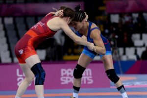 Lucha femenina y masculina sub 15