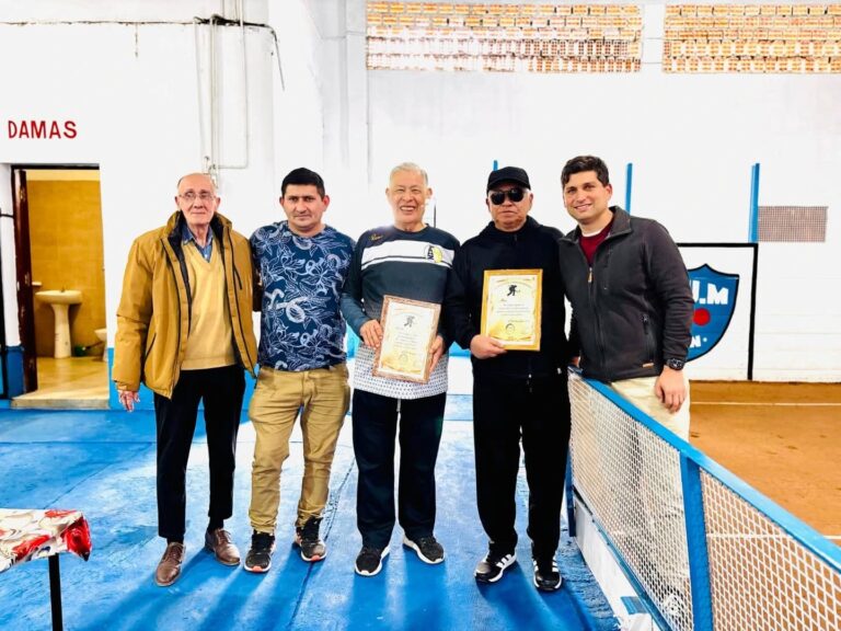SE INAUGURÓ LA CANCHA DE BOCHAS EN EL CLUB MADERERO