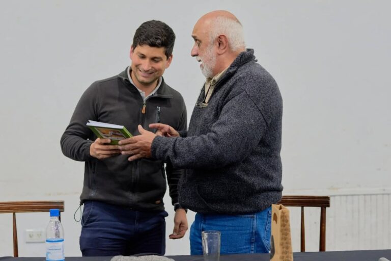UN LIBRO QUE DESCUBRE LA HISTORIA DEL RÍO BERMEJO