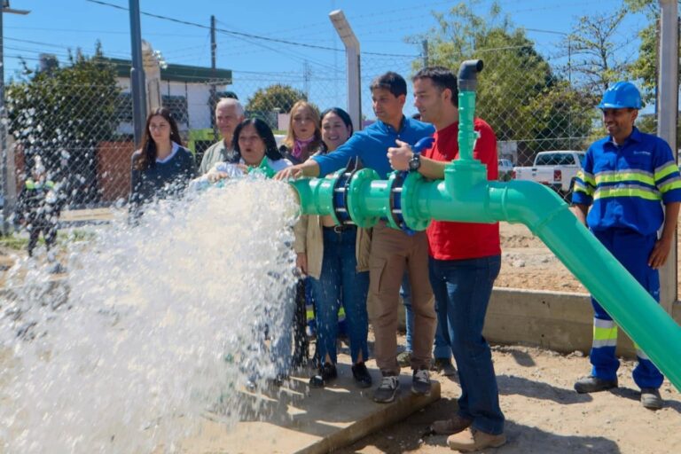 SE HABILITÓ EL NUEVO POZO DE AGUA EN BARRIO JARDÍN